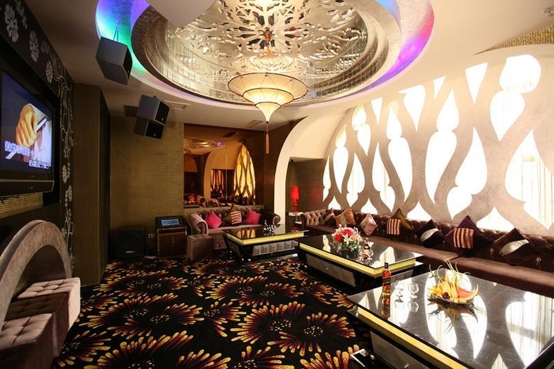 Sofitel Shanghai North Bund Restaurant photo