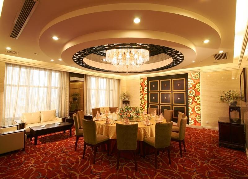 Sofitel Shanghai North Bund Restaurant photo